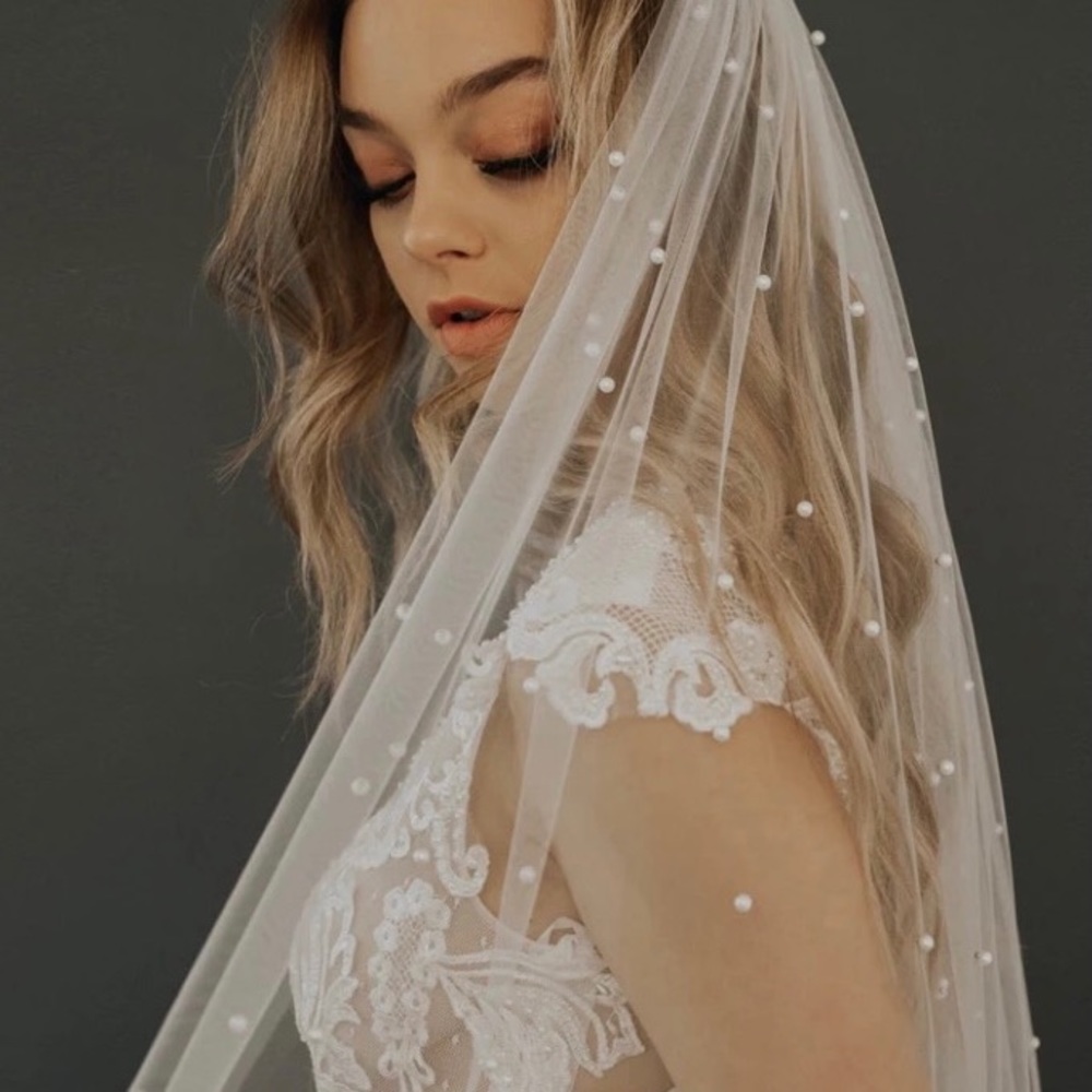 Pearl Veil